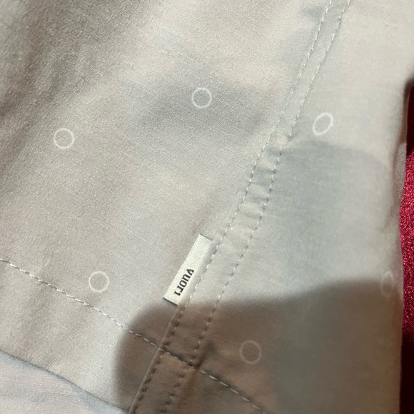 Vuori Light Gray Patterned Button-Down Shirt small - Picture 3 of 5